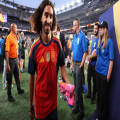 Geheime Aktion kurz vor dem Anpfiff: Darum versteckte Marc Cucurella etwas im Rasen beim WM-Finale | Goal.com Deutschland