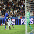 With video: Aston Villa draw with Saint-Germain with a historic goal | Goal.com
