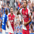 Er bejubelte sein Tor mit einer Kopf-ab-Geste: Liga greift gegen Paris Brunner durch | Goal.com Deutschland
