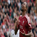 A difficult start for the French star: Liverpool manager announces bad news about Barcola | Goal.com