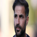 Arsenal, Chelsea und Barcelona aufgepasst! Cesc Fabregas hat wohl Ausstiegsklausel für Topklub-Trio | Goal.com Deutschland