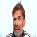 Kapitänsfrage bleibt unbeantwortet: Jürgen Klopp bringt plötzlich einen Debütanten ins Spiel | Goal.com Deutschland