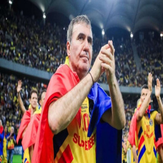 Gheorghe Hagi, vefat eden Mircea Lucescu'nun yerine Romanya milli takımının teknik direktörlüğüne getirildi | Goal.com Türkçe