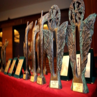 Втори пореден „Икар“ за Карлос Насар