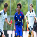Zirkzee plays the absolute leading role in Manchester United friendly | Goal.com