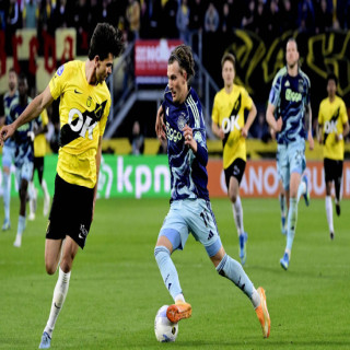 René van der Gijp, Mika Godts'ın golünü Zlatan Ibrahimovic'inkiyle karşılaştırıyor ve son derece tarafsız bir değerlendirmede bulunuyor | Goal.com Türkçe