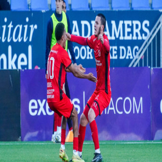 Almere City, Den Bosch karşısında muhteşem bir geri dönüşün ardından Eredivisie'ye doğru ilk adımı attı | Goal.com Türkçe