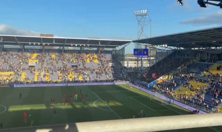 Feyenoord players’ action immediately after the final whistle goes down completely the wrong way | Goal.com